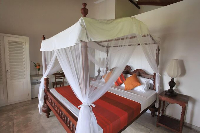 Room 4, Far Horizons Villa by Angel, Habaraduwa