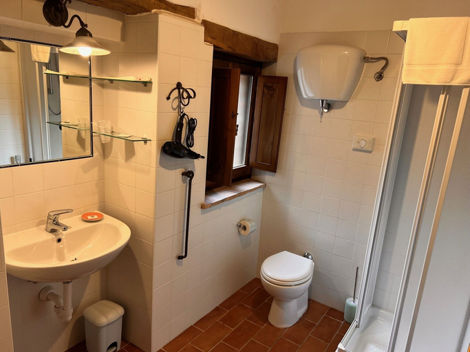Bathroom 4, Il Mulino delle Canutole, Perugia