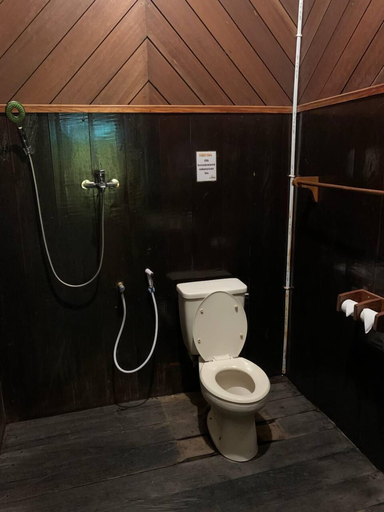 Bathroom 3, Rimba Orangutan Eco Lodge, Kotawaringin Barat