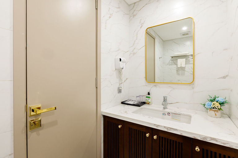 Bathroom 5, Margaery Boutique Apartment, Tây Hồ