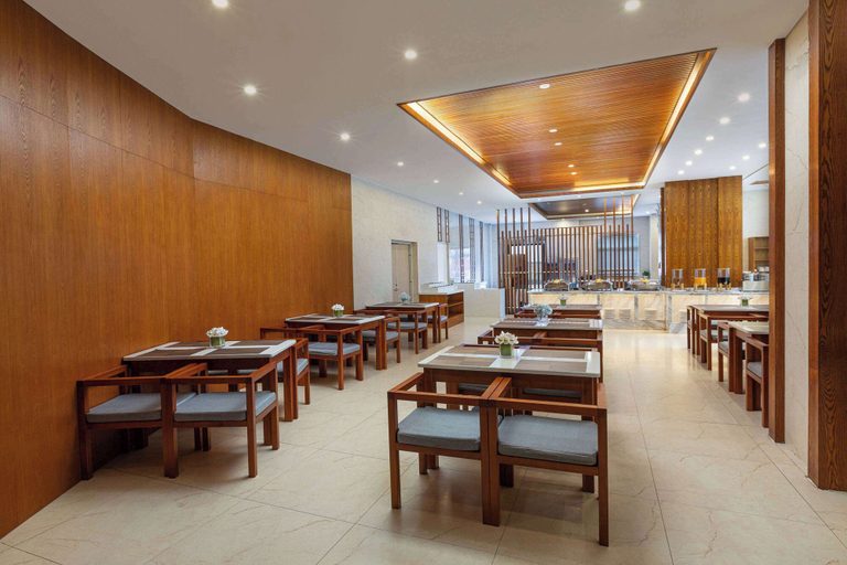 Food & Drinks 5, Days Hotel by Wyndham Dali High-speed Railway Station, Dali Bai