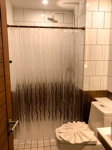 Bathroom 15