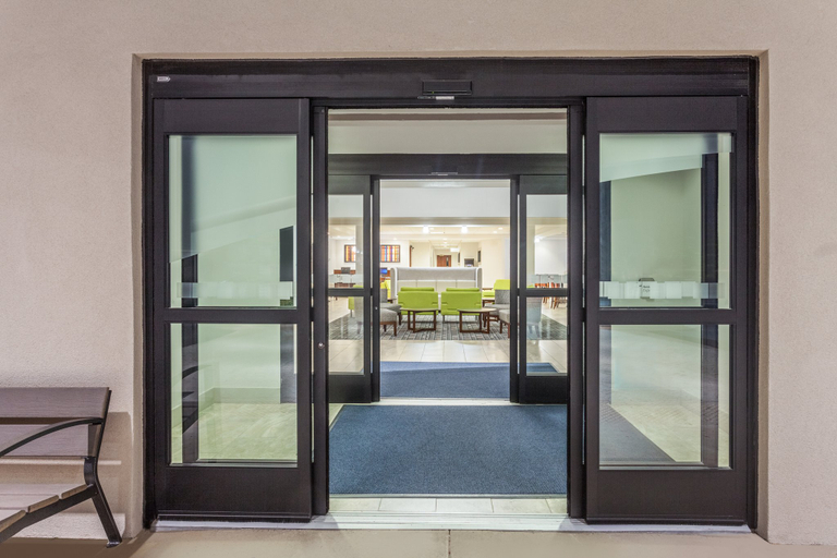 Exterior & Views 5, Holiday Inn Express & Suites AUGUSTA WEST - FORT GORDON by IHG, Columbia