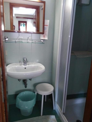 Bathroom 5, Albergo Al Gobbo, Venezia