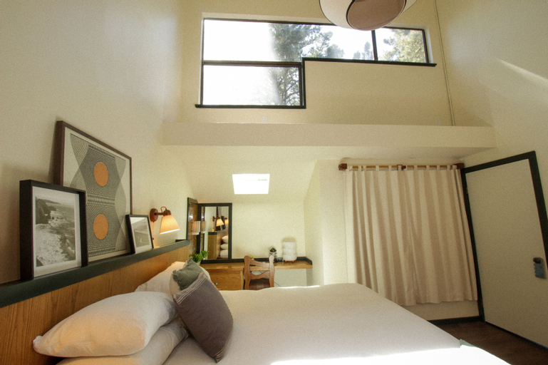 Lodge at Marconi, Marin
