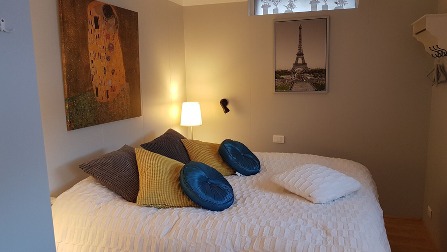 Bedroom 3, The Viking Country Club, Arnarneshreppur