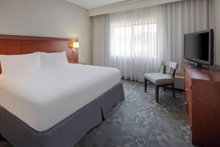 Bedroom 4, Courtyard by Marriott Addison Midway, Dallas