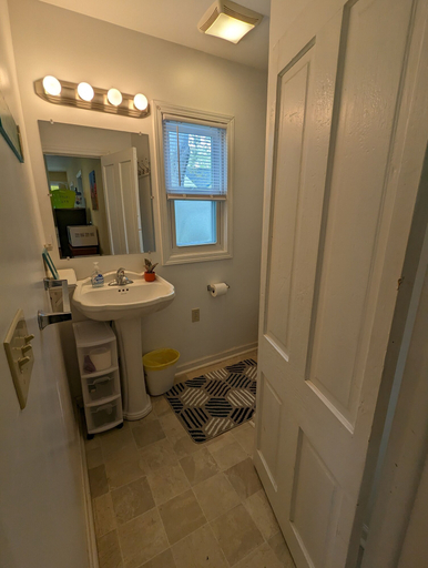 Bathroom 3, Little Yellow Cottages, Huron