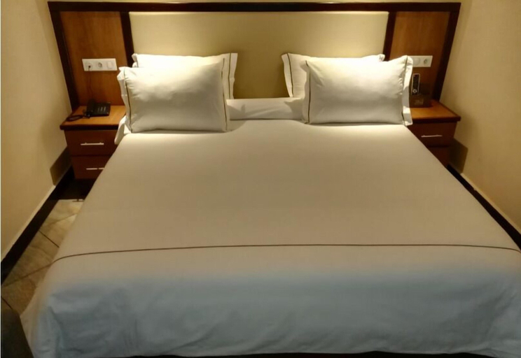 Bedroom 3, Assala Hotel, Oran