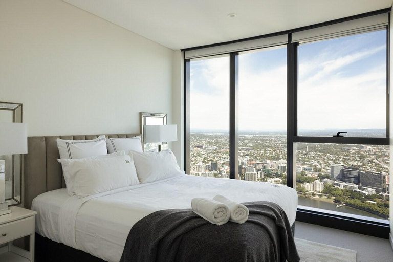 Bedroom 2, Lv80 River View Humble Abode + Free Parking Onsite, Brisbane