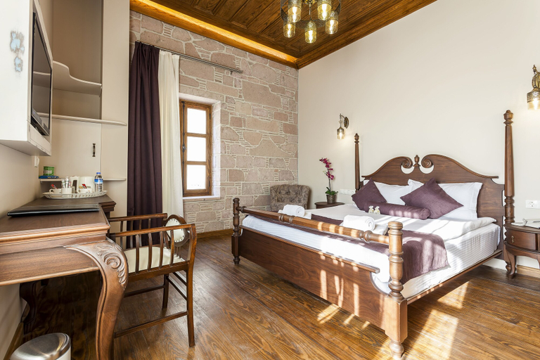 Bedroom 4, Orchis Hotel, Ayvalık