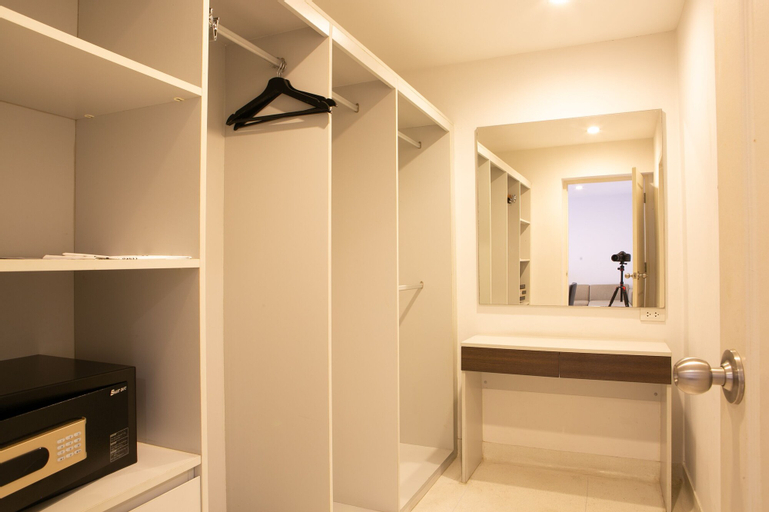 Bathroom 11