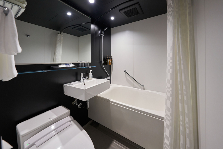 Bedroom 4, Resol Hotel Trinity Osaka, Osaka