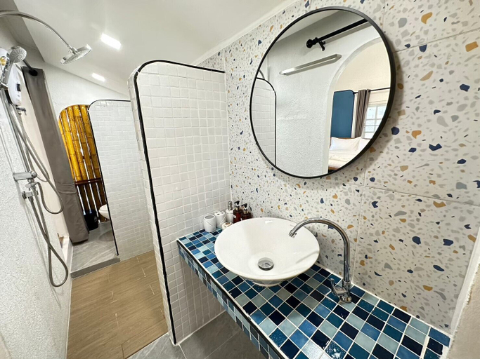 Bathroom 5, PAN Beachfront Resort Krabi, Mueang Krabi