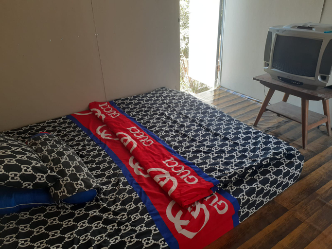 Bedroom 5, Tegal Ombo Homestay, Temanggung