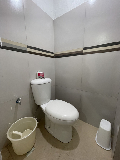 Bathroom 4, Akkaw Baler Hometel, Baler