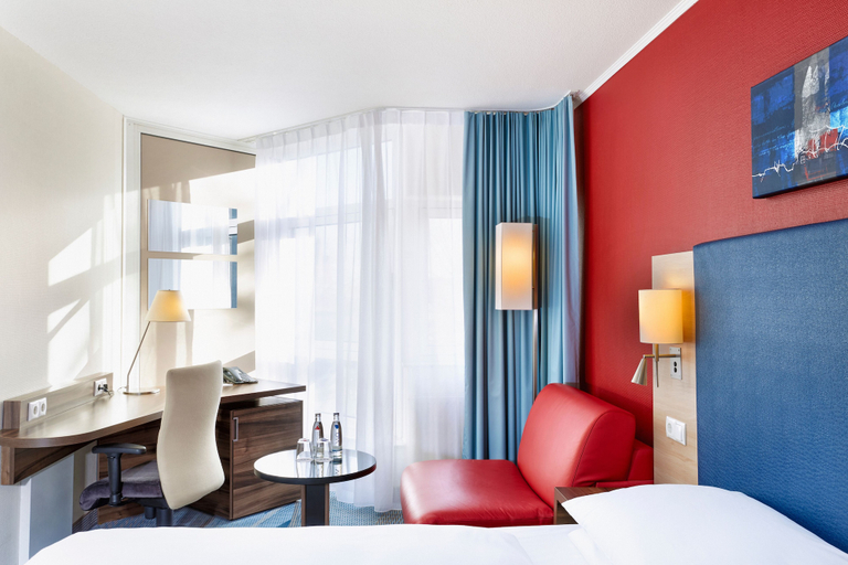 Bedroom 3, H+ Hotel Köln Brühl by Sunday Hotels, Rhein-Erft-Kreis