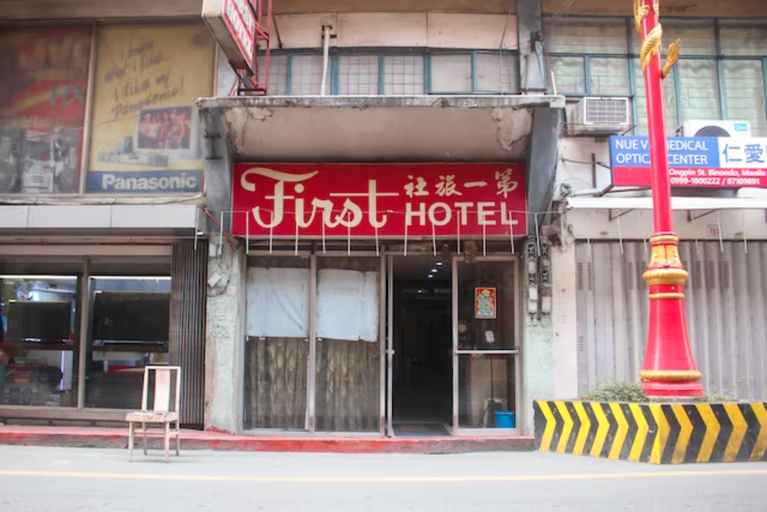 OYO 1011 First Hotel, Manila City