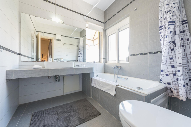 Bathroom 4, Voula Sea View Home With Jacuzzi Newly Refreshed 2026, Attica
