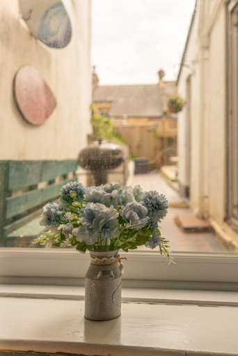 Others 5, Belmont Villa, Devon