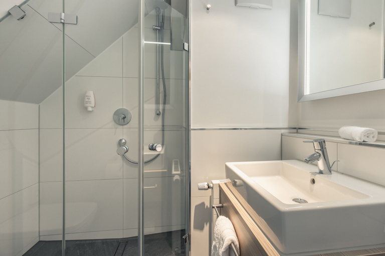 Bathroom 5, Bahnlounge 1907, Heilbronn
