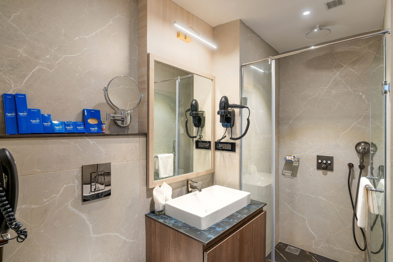 Bathroom 4, Cygnett Inn Imperial, Sonitpur