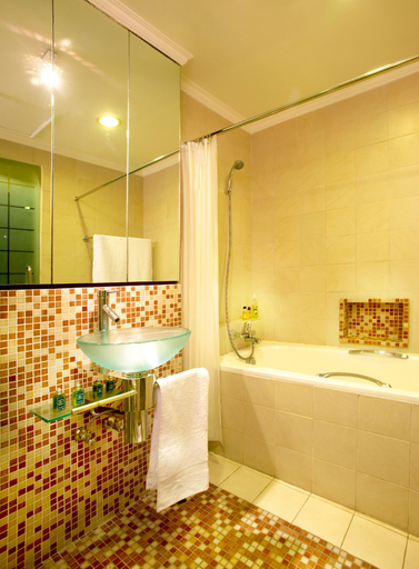 Bathroom 3, Arkadia Residence, South Jakarta