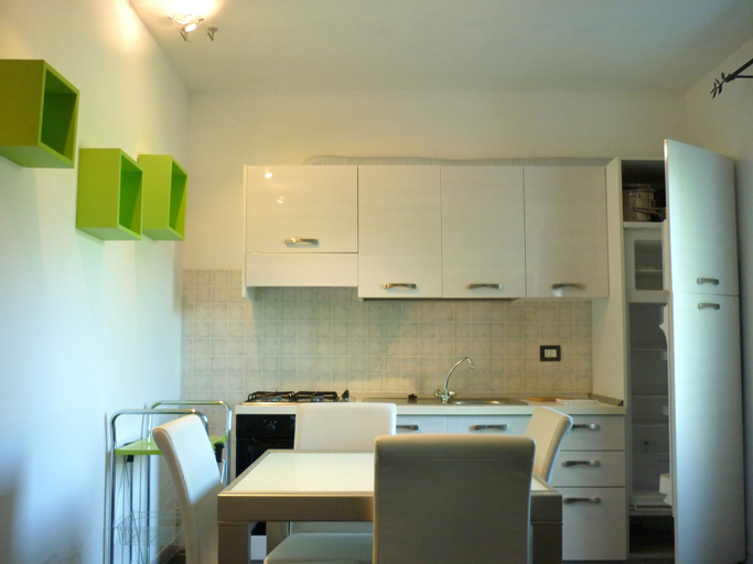 Dining Room 4