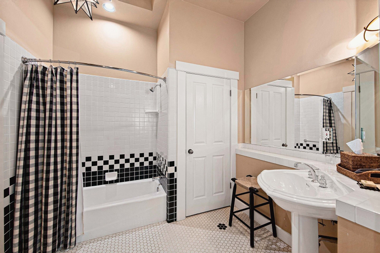 Bathroom 5