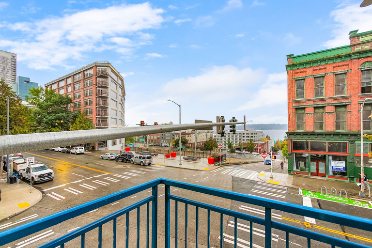 Exterior & Views 2, The Corner Nest at Belltown, Seattle