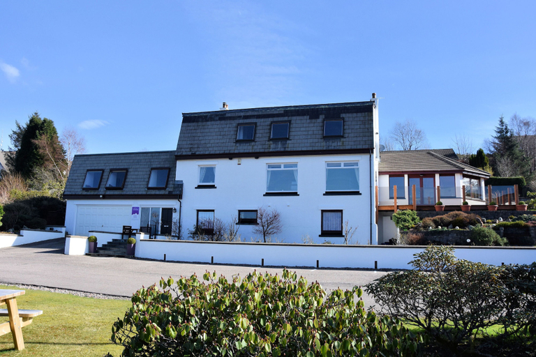 Exterior & Views, Lochview Guest House, Highland