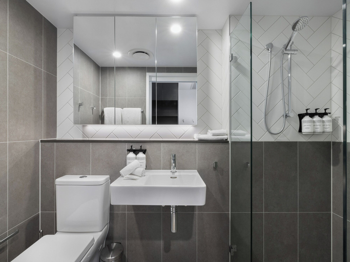 Bathroom 4, Rambla @ South City SQ, Brisbane