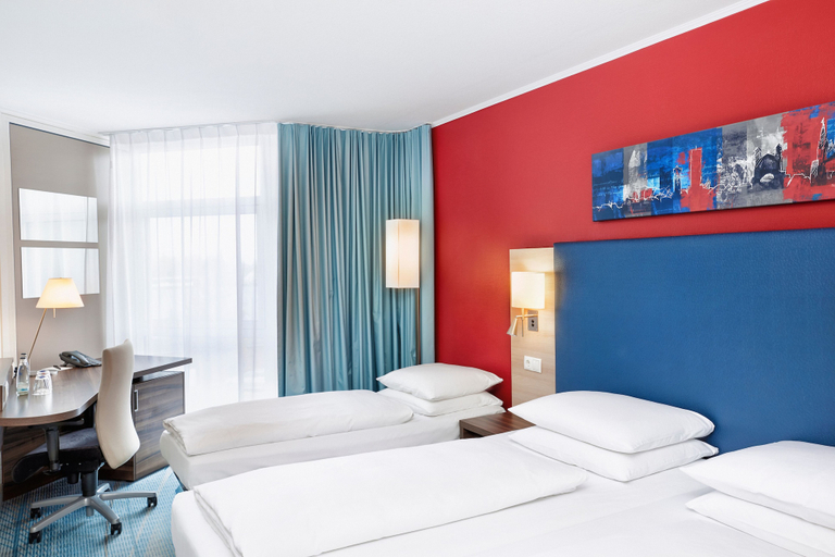 Bedroom 4, H+ Hotel Köln Brühl by Sunday Hotels, Rhein-Erft-Kreis