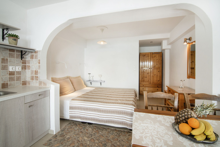 Bedroom 4, Nafsika Sea View Apartments, North Aegean