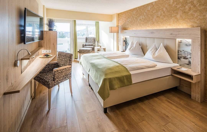 Bedroom 3, Panorama Hotel Turracher Höhe, Murau