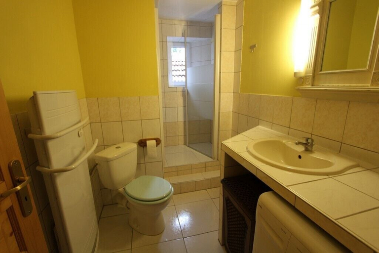 Bathroom 5, DOMAINE DES GRAVIERS, Vosges