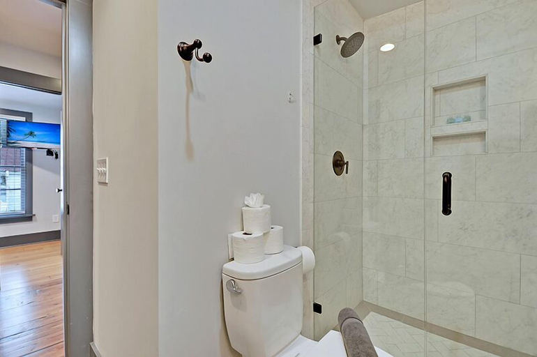 Bathroom 3, The Ashley Suite, Charleston