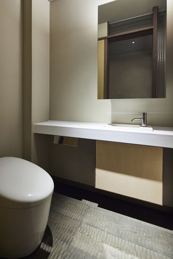 Bathroom 4, Itsukushima Iroha, Hatsukaichi
