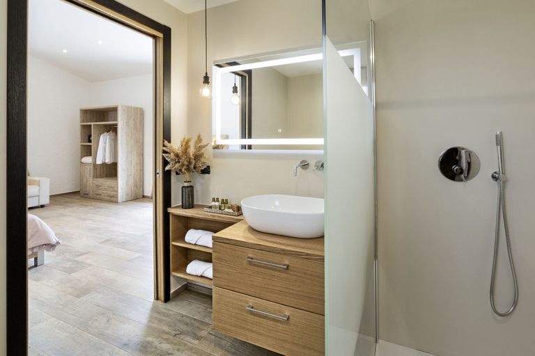 Bathroom 5, Uddastri Retreat, Olbia-Tempio