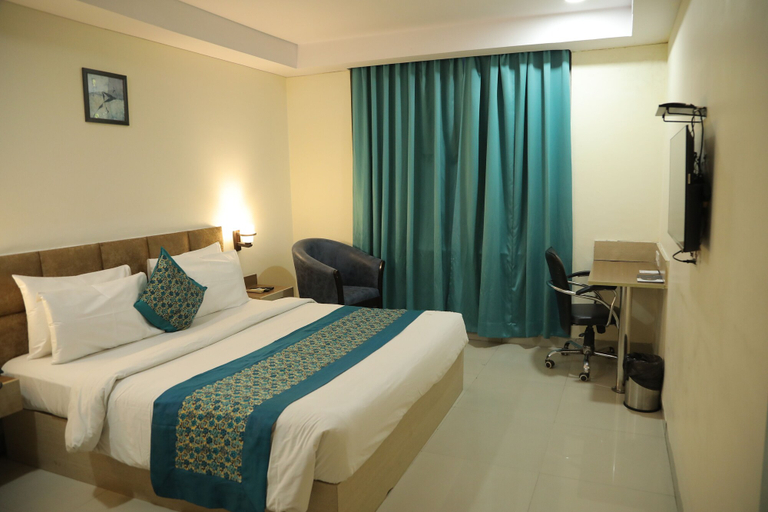 Bedroom 3, Hyphen Grand Hotel, Hardwar