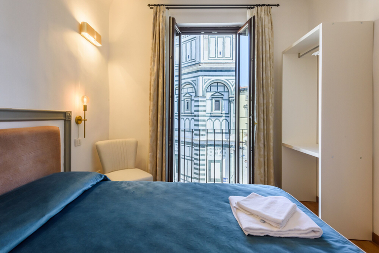 Bedroom 3, Soggiorno Battistero, Florence