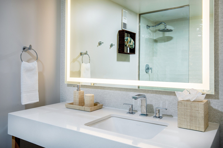 Bathroom 4, Ashore Oceanfront Hotel by Marriott, Worcester