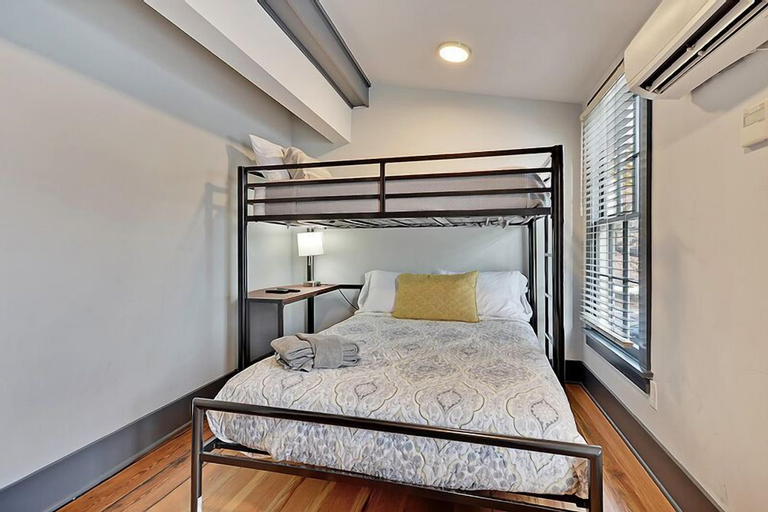 The Ashley Suite, Charleston