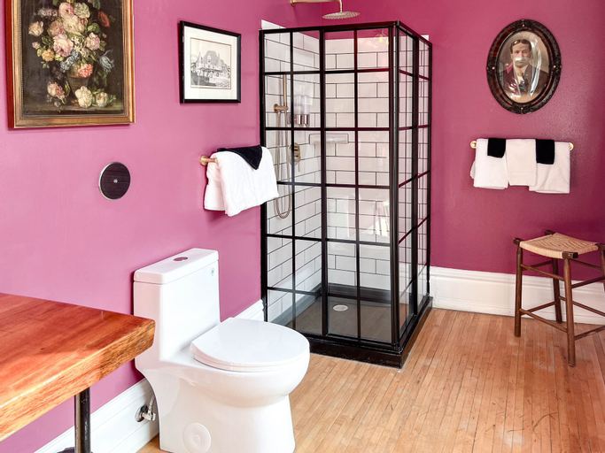 Bedroom 4, The Oliver Inn, Saint Louis