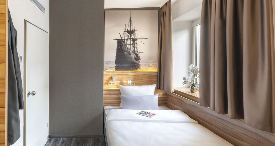 Bedroom 4, PLAZA Premium Columbus Bremen, Bremen