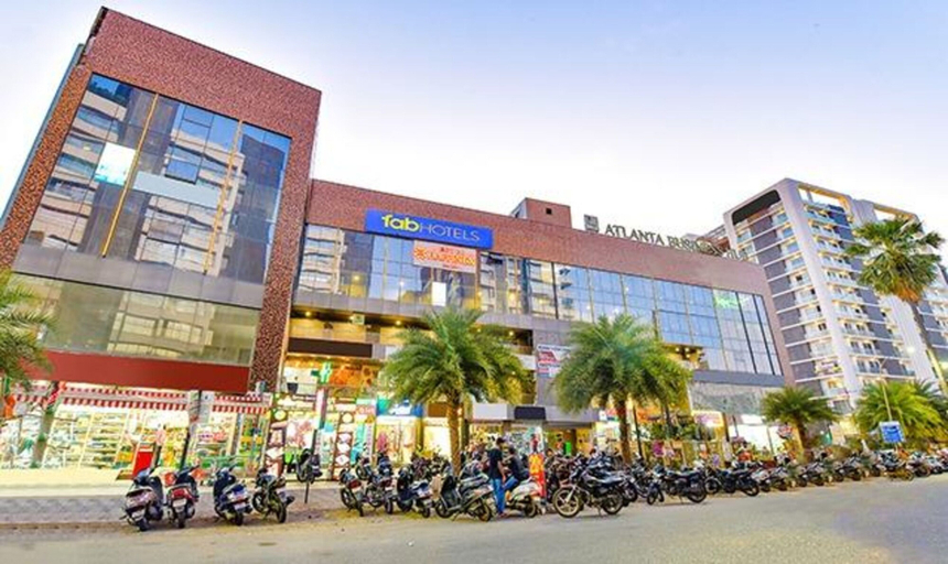Exterior & Views, Fabhotel Happinex, Surat