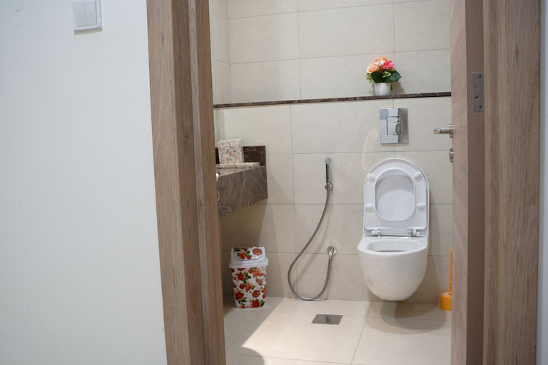 Bathroom 3, 315 furnished 1BR apartments, Dubai