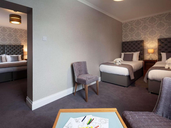 Bedroom 2, Elfordleigh, Devon