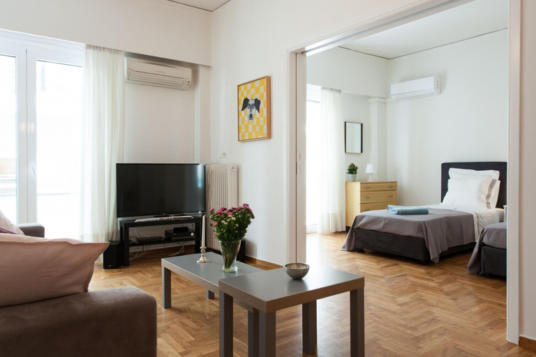 Room 4, 2 Bdrm apt for up to 6 Guests Next to Acropolis Museum, Attica