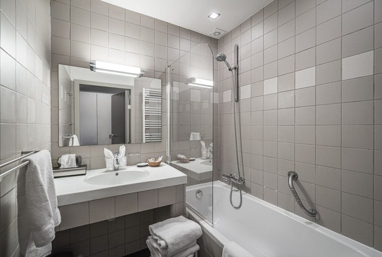 Bathroom 4, Hotel Bourgoensch Hof, West-Vlaanderen